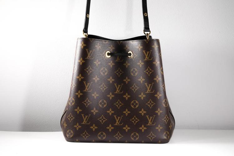 Louis Vuitton Neonoe Bucket Bag