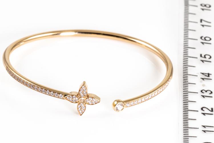 Louis Vuitton Idyll Blossom 18k Gold Diamond Cuff Bracelet for sale at  auction on 12th October
