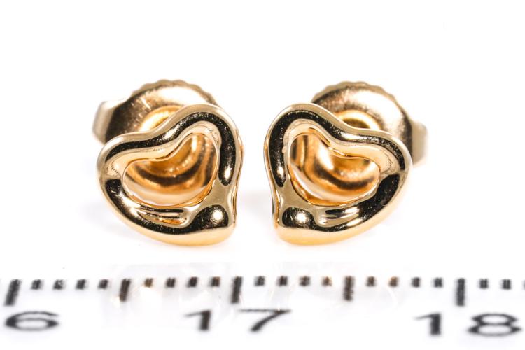 Tiffany & Co. Elsa Peretti Open Heart earrings | Open heart earrings, Heart  earrings studs, Heart earrings