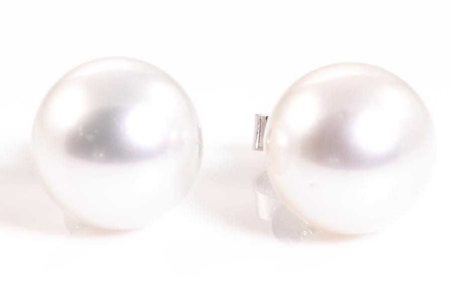 South Sea Pearl and Diamond Earrings  First State Auctions Singapore