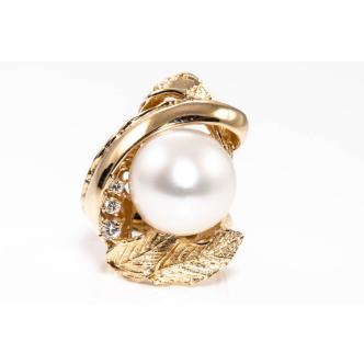 14mm South Sea Pearl and Diamond Ring