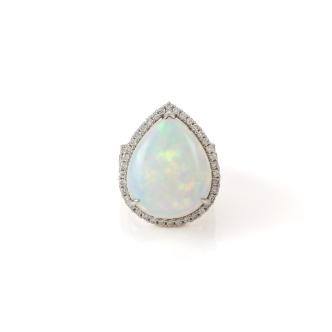17.90ct White Opal and Diamond Ring