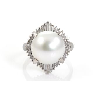 12.8mm South Sea Pearl and Diamond Ring