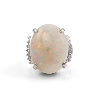 12.32ct Opal and Diamond ring