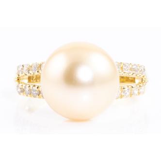 11.6mm South Sea Pearl and Diamond Ring