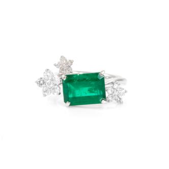 3.16ct Brazilian Emerald & Diamond Ring