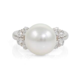 11.2mm South Sea Pearl and Diamond Ring
