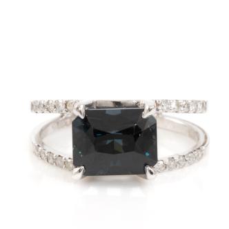 Ceylon Spinel and Diamond Ring
