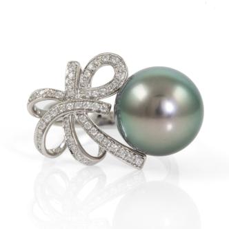 11.8mm Pearl and Diamond Ring