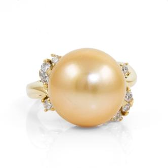 13.8mm South Sea Pearl and Diamond Ring